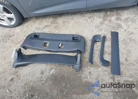 2015 Toyota Prius Four z USA, uszkodzony, nr VIN JTDKN3DU0F1872321